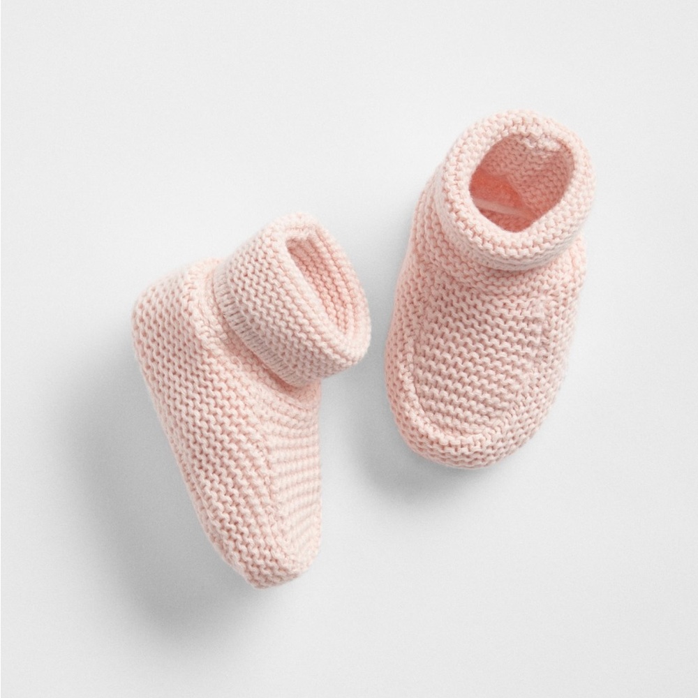 Gap baby brannan booties 6-12m